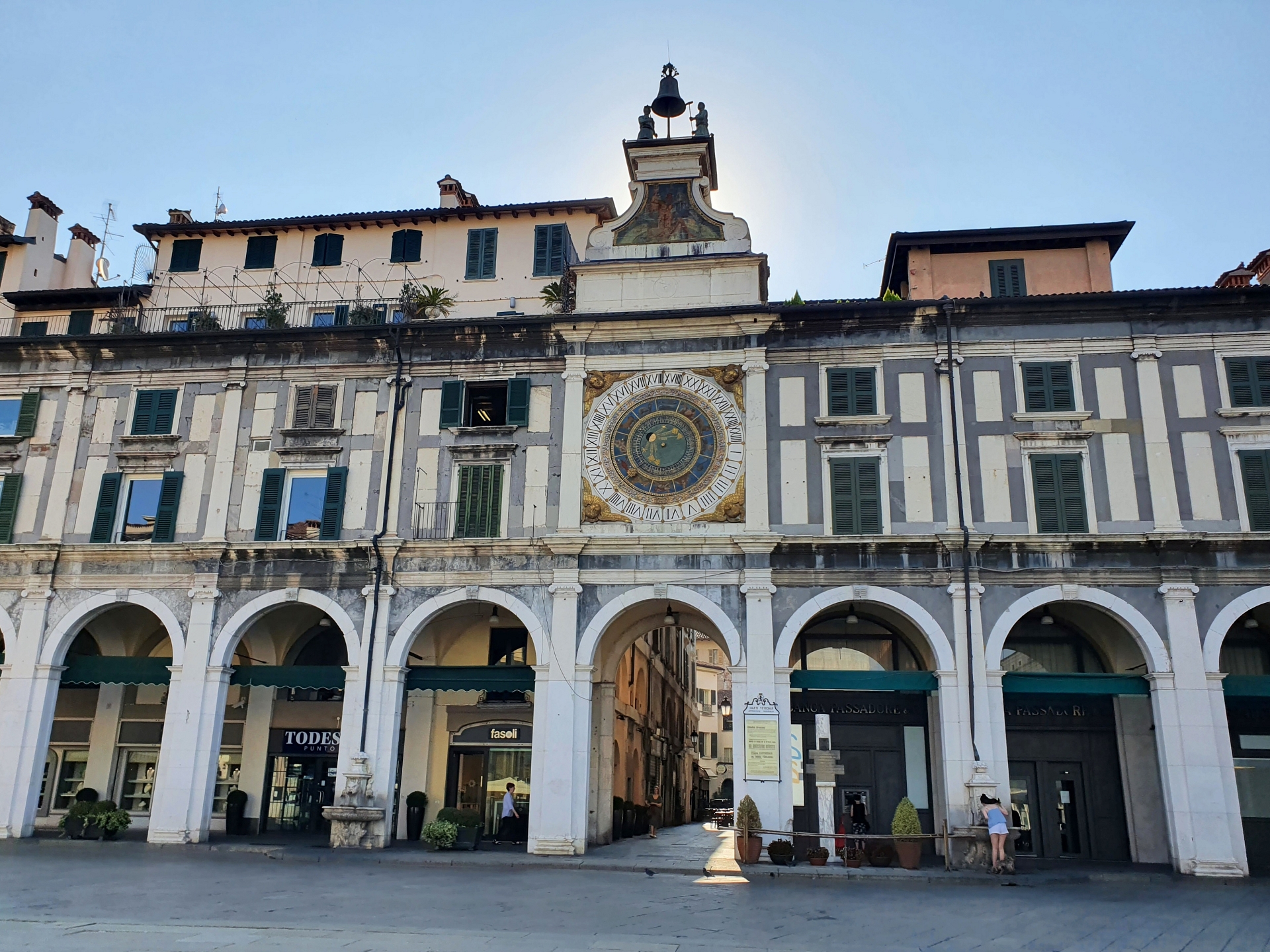 6 Clock  Towerr, Brescia